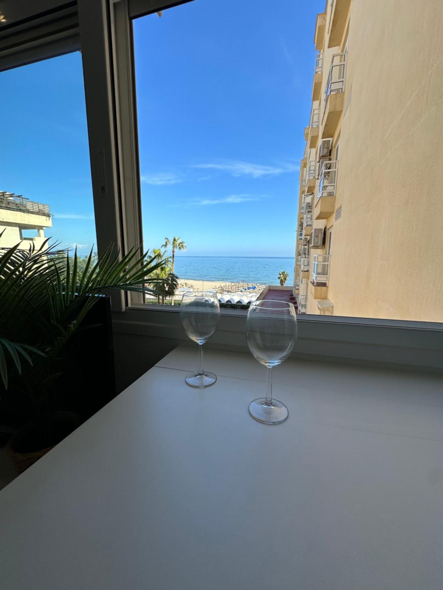 Carihuela Paradise Beach Torremolinos Exterior photo